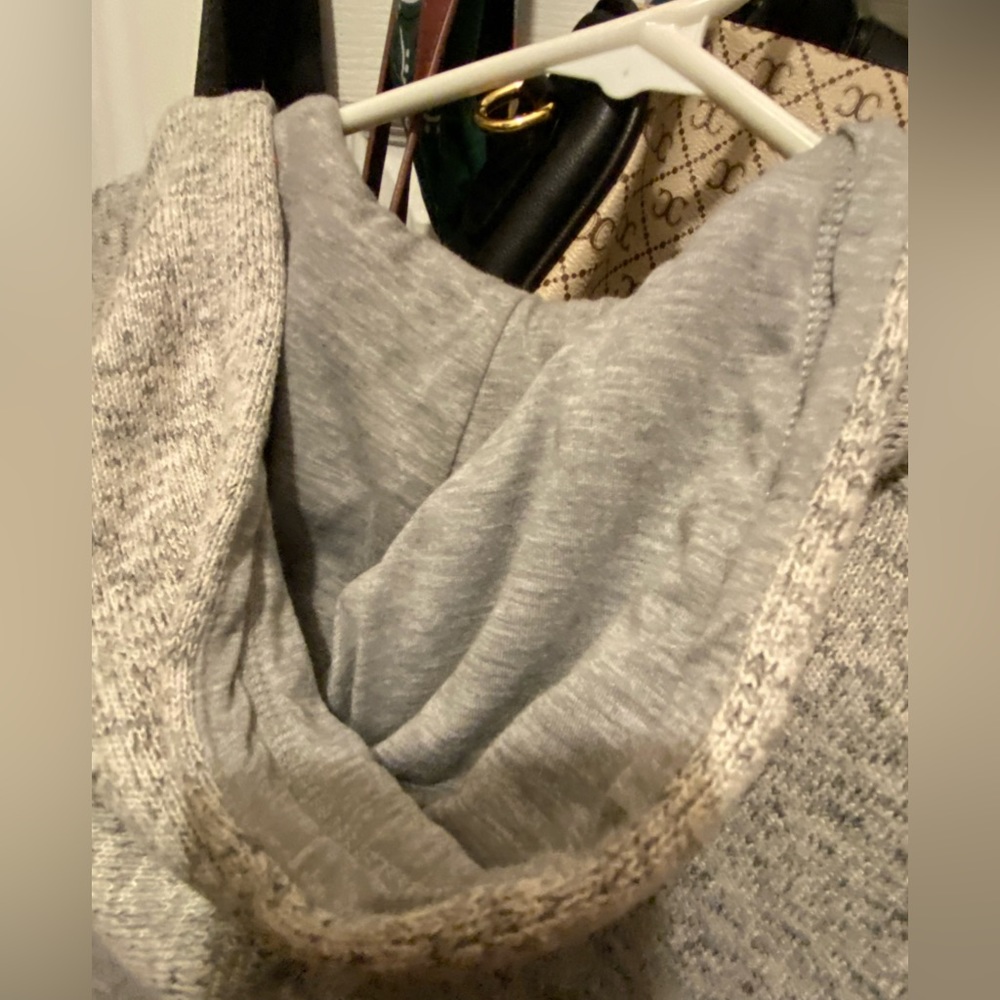 Legendary Whitetails Hooded Zip/Buttonup - Picture 4 of 8